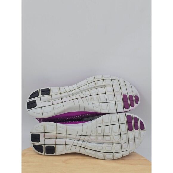 Nike Free Run 3.0 V4 Women Size US 10 Running Shoes 511495-500 - Picture 7 of 8